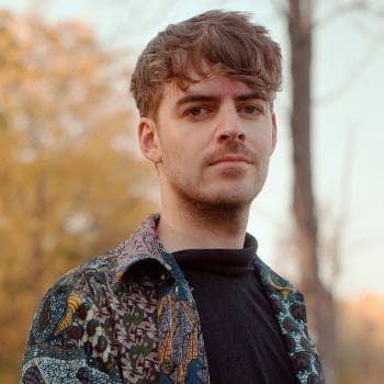 ryan hemsworth hand habits