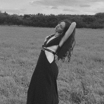 Elea Calvet 2024 press photo