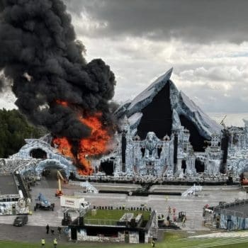 Tomorrowland 2025 mainstage fire